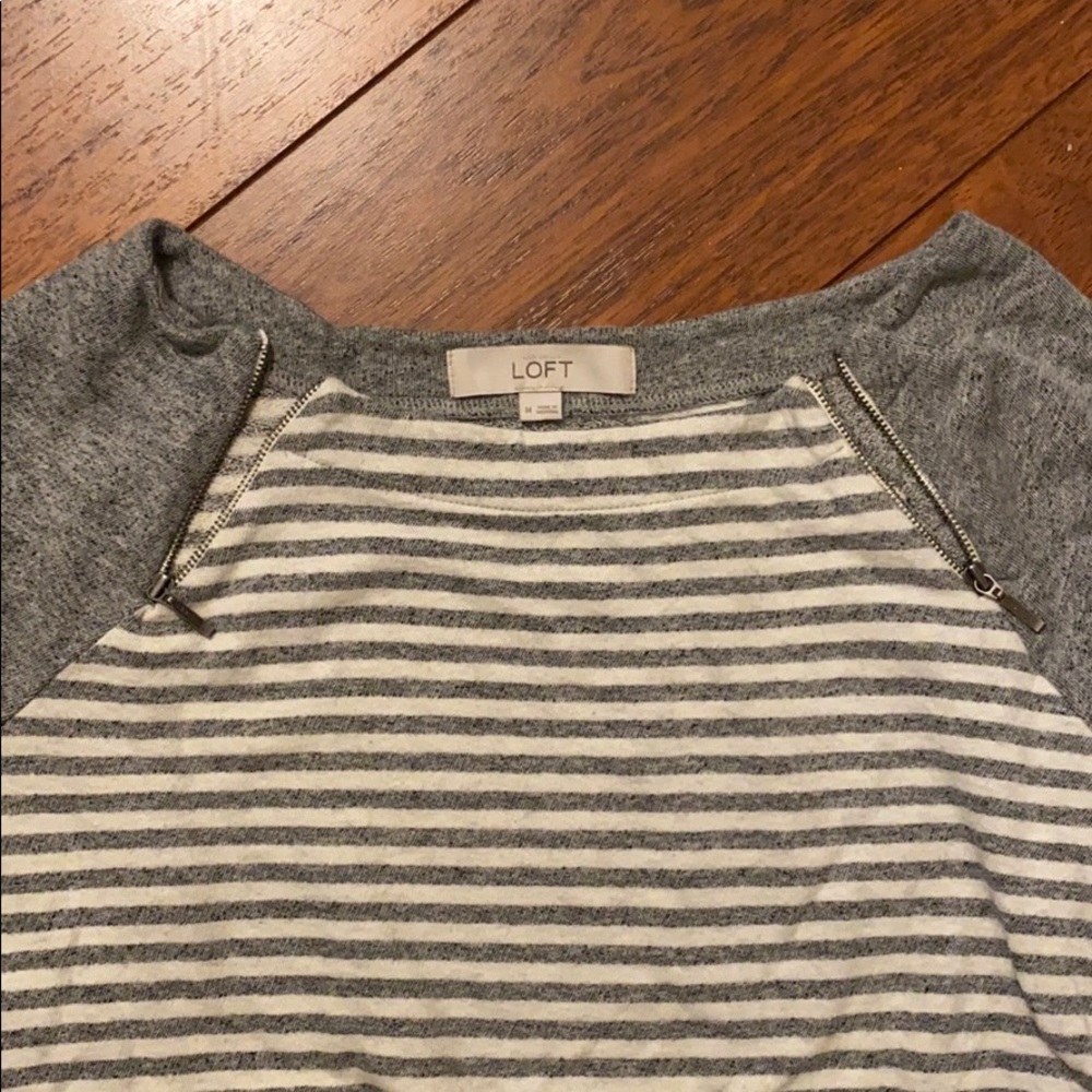 Loft Sweater - Picture 3 of 4